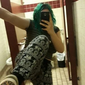 Meet your Posher, Alexis